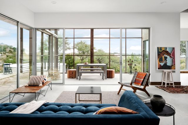 17 Living room