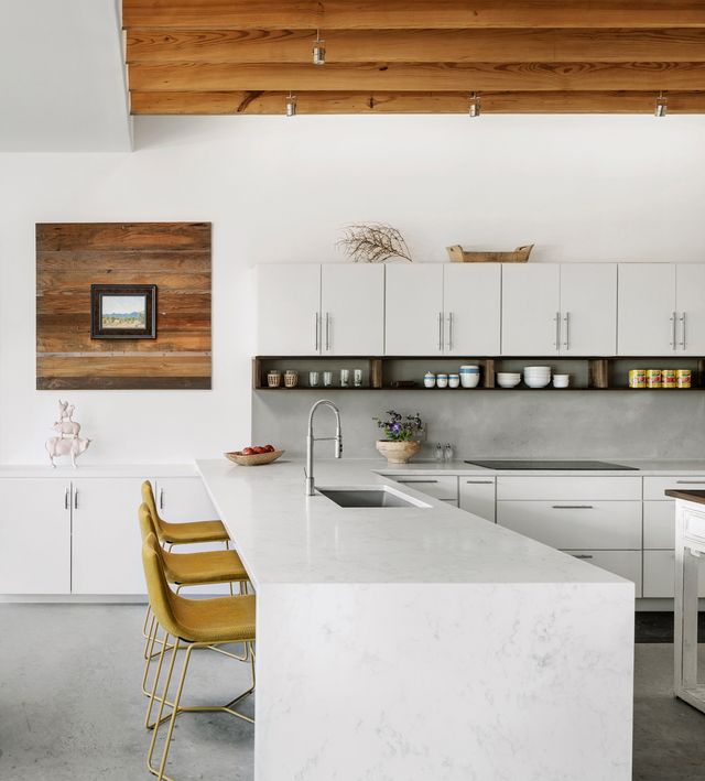 19 Kitchen
