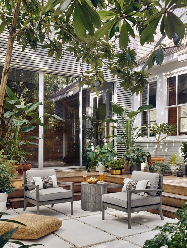 12 Courtyard