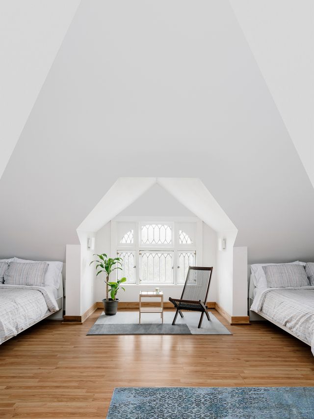 14 Bedroom