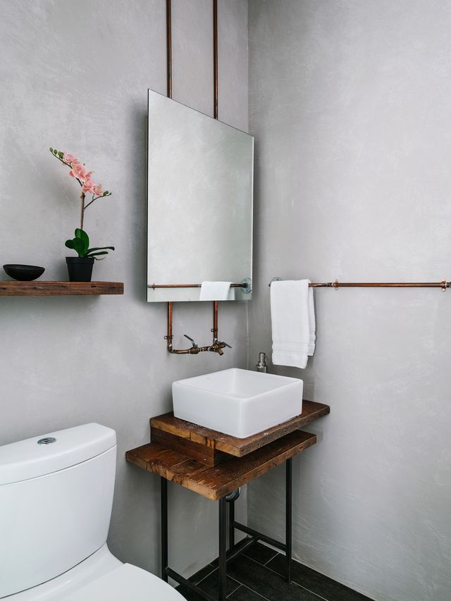 15 Bathroom