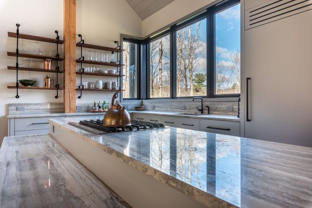 08 Kitchen