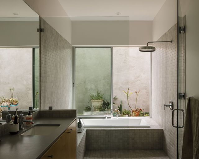 07 Bathroom