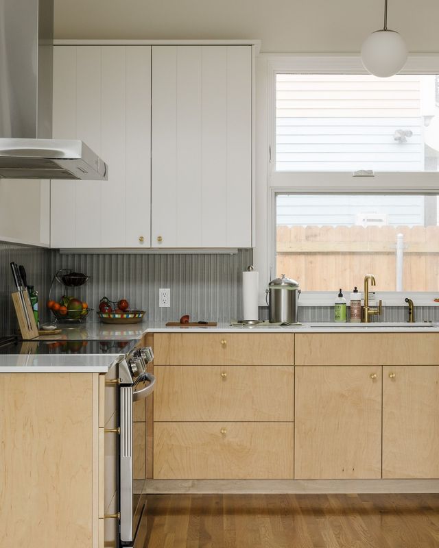 19 Kitchen