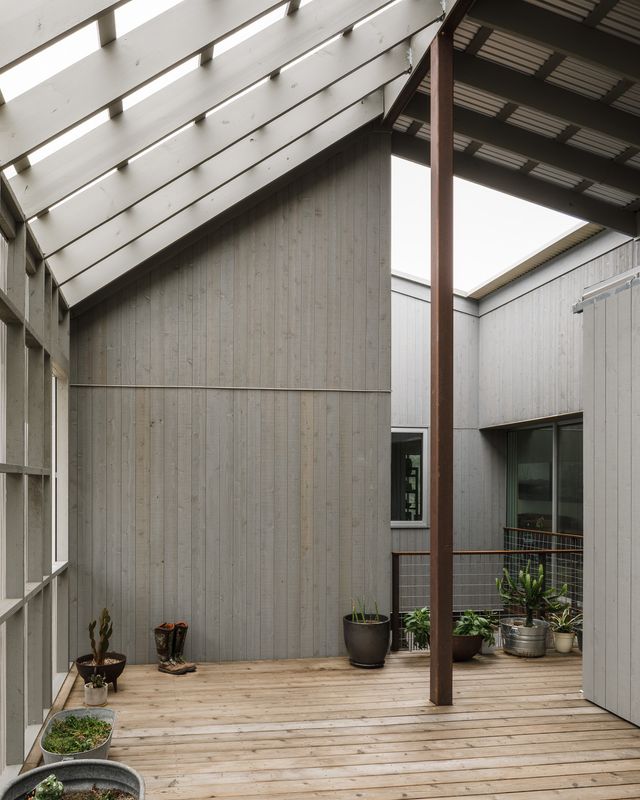12 Coreyard