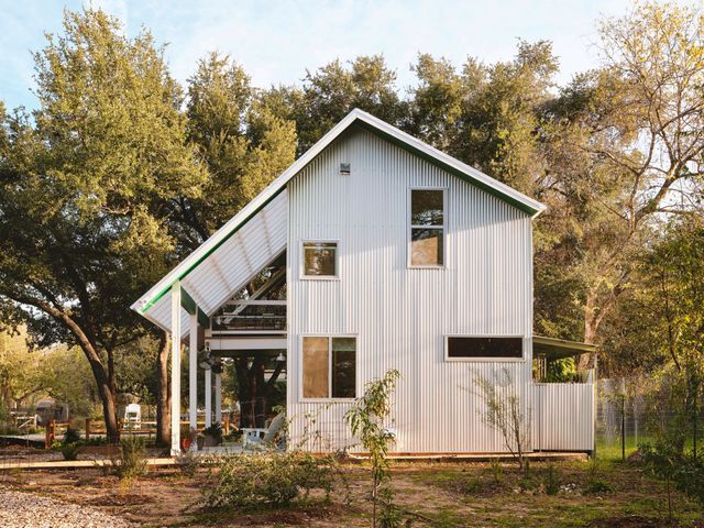 10 Exterior